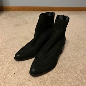 perfect condition dolce vita boots! size 7.5!